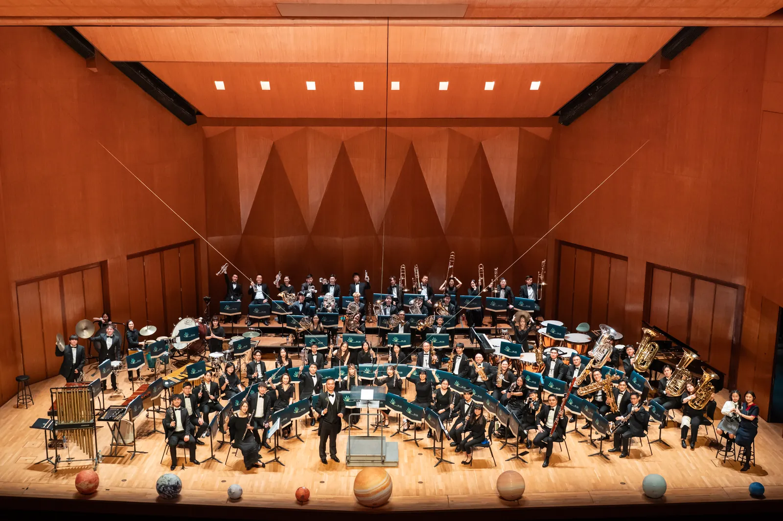 Musicphilic Winds Carousel Image 6